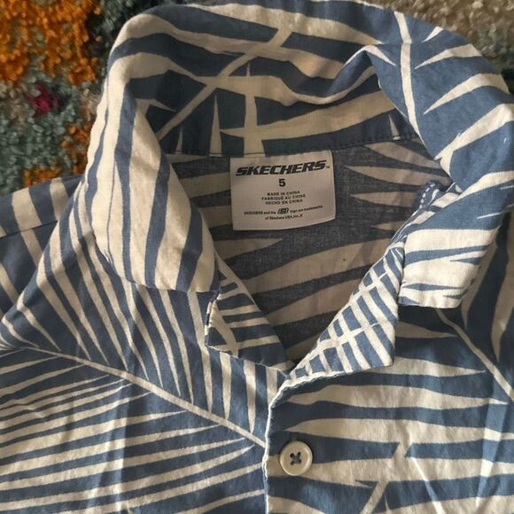 Sketchers size 5 blue and white boys button up shirt - Picture 5 of 5